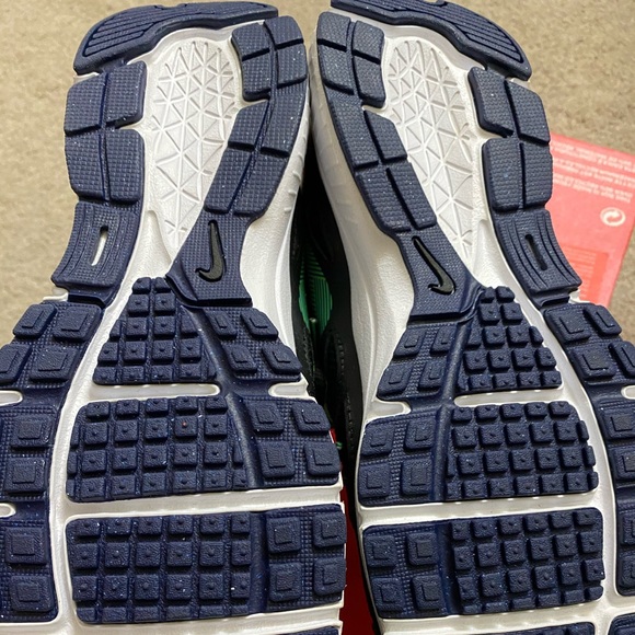 NEW Women Nike Shoes - Picture 5 of 6